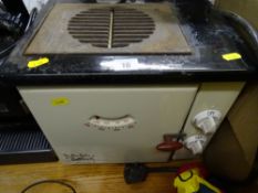 Vintage stove 'The Wee Baby Belling' No. 51