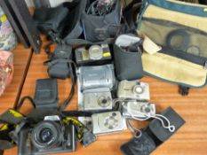 Large parcel of assorted cameras and associated equipment including a Nikon AF-401