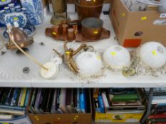 Quantity of Art Deco style lampshades and similar items