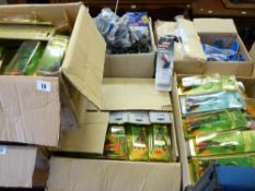 Large quantity of audio cables and connectors, phonoplugs E/T