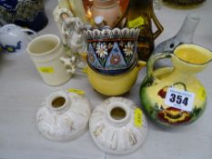 Small parcel of vintage cabinet ornamental items