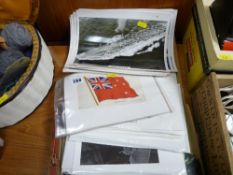 Mixed group of collector's items including German cigarette cards, collector's images of battleships