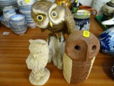 Spode owl figure and other owl ornaments