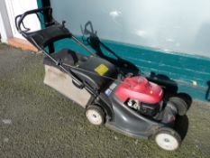 Honda HRX476 petrol lawnmower
