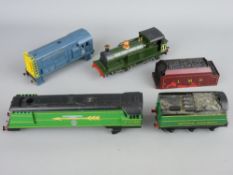 MODEL RAILWAY - Wrenn spares - W2265A 'Fighter Pilot' bodyshell with tender (brass), W2232 diesel