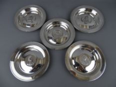 FIVE SILVER ROYAL LINEAGE DISHES, all numbered 925 from a limited edition of 1500, London