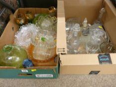 Two boxes of mixed glassware