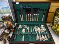 Part canteen of Arthur Price of England cutlery