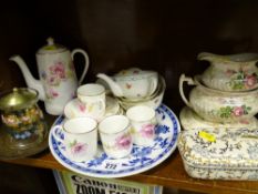 Quantity of pink rose decorated china and similar items