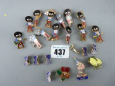 Saucer containing a good quantity of Robertson Jam pin badges, Noddy badges for Chivers Jam,