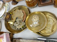 Good decorative brassware including inkwell, trays etc