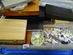 Tub with good quantity of artist's materials