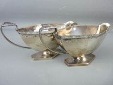 Excellent pair of silver milk jugs, 6.7 ozs, Birmingham 1934