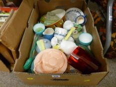 Box of mixed porcelain