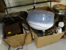 Parcel of various table lamps, telephone & telephone answer machine etc E/T