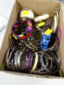 Parcel of costume jewellery bangles