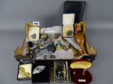 Mixed box of vintage lady's and gent's jewellery and collectables including a silver thimble