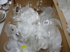 Mixed quantity of drinking and table glassware