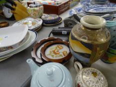 Large parcel of mixed porcelain including Satsuma vase etc