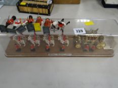 A 1977 Queens Silver Jubilee model carriage procession & loose figures