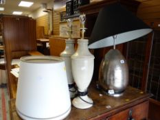 Three modern table lamps E/T