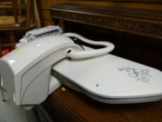 A Speedypress ironing steam press E/T