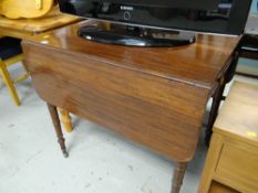 A mahogany Sutherland table with a single & false drawer, 74 x 82 x 116cms