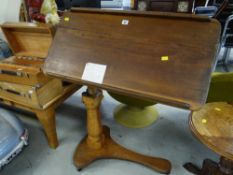 A pine adjustable music stand