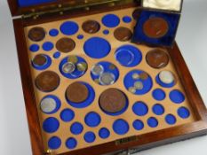 Coin collector's box containing 1821, 1831 & 1837 copper coronation medals, various bronze '