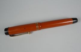 VINTAGE RED PARKER DUOFOLD FOUNTAIN PEN