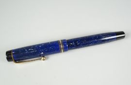 VINTAGE LAPIS LAZULI PARKER DUOFOLD FOUNTAIN PEN with yellow metal trim