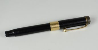 VINTAGE BLACK PARKER LADY DUOFOLD LUCKY CURVE FOUNTAIN PEN with wide gold cap band