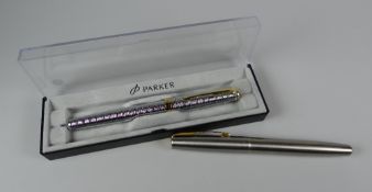 MODERN BOXED CHISELLED TARTAN PARKER SONNET FOUNTAIN PEN stainless steel with gold plated trim