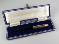 VINTAGE BLACK PARKER 51 FOUNTAIN PEN with rolled gold cap in presentation case
