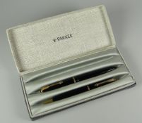 VINTAGE BOXED BLACK PARKER SLIMFOLD FOUNTAIN PEN & PENCIL SET
