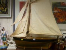 Good size pond yacht