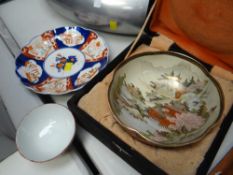 A small parcel of Oriental porcelain & pottery including a boxed Satsuma bowl (cracked) together