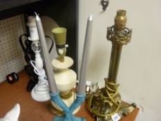 Parcel of decorative and other table lamps