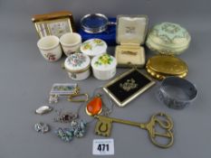 Tray of collectable trinket boxes and jewellery etc