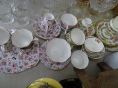 Parcel of Royal Standard and Old Royal teaware