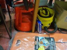 Garage items including floormat, vacuum cleaner, steps etc E/T