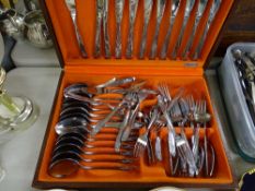 Oneida part canteen of cutlery
