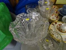 Quantity of quality heavy vases and similar quality glassware