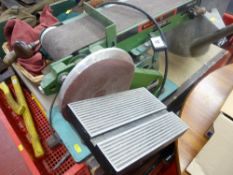 Bench top belt sander by Bosch E/T