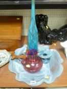 Fine parcel of art glassware including cranberry, Mdina etc