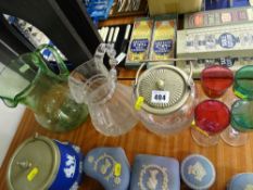 Parcel of vintage glassware