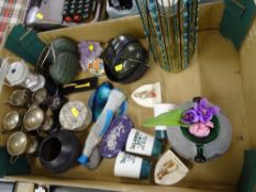 Mixed box of collectables