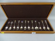 Cased quantity of collector's teaspoons