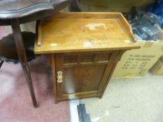 Arts & Crafts style oak single door cabinet