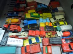Crate of various diecast model vehicles